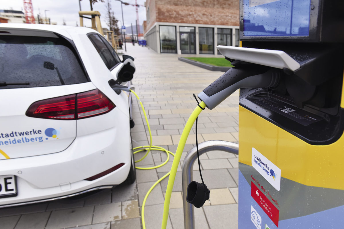 Electric vehicles help slash payback periods for residential PV pv